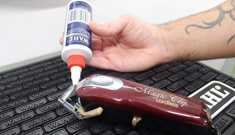 An In-Depth Guide on Properly Oiling Hair Clippers and Beard Trimmers