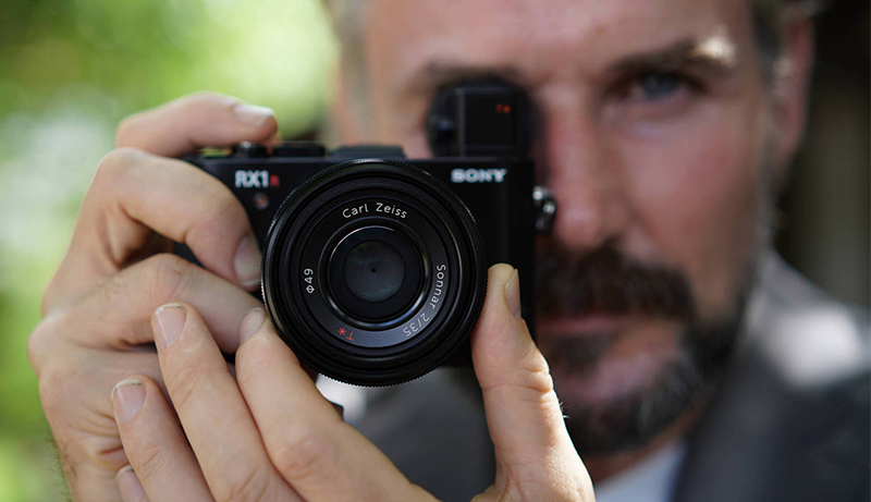 Best Full-Frame Compact Cameras of 2025