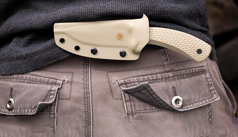 Best Horizontal Carry Fixed-Blade Knives for 2025